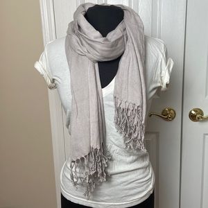 *BUY ONE GET TWO FREE* Pashmina scarf, grey